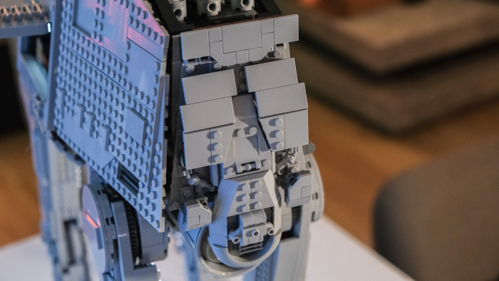 Lego Star Wars UCS AT-AT (Bild: Oliver Nickel/Golem.de)